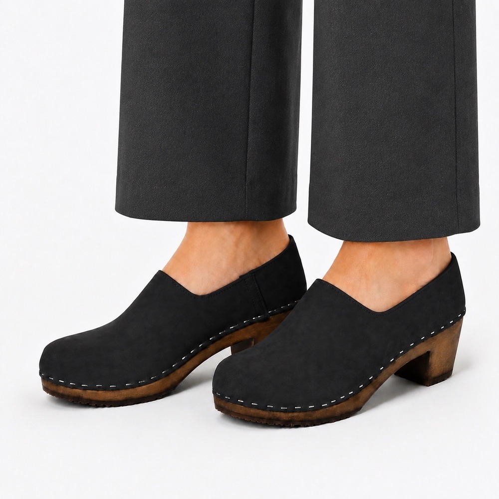Sandgrens Bridget Closed Back Wooden Clogs Women Size 41 10 Black Nubuck Leather